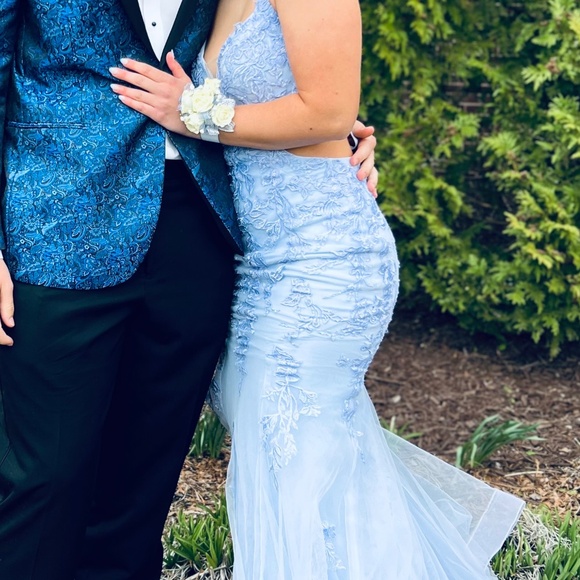 Prom - Picture 6 of 6